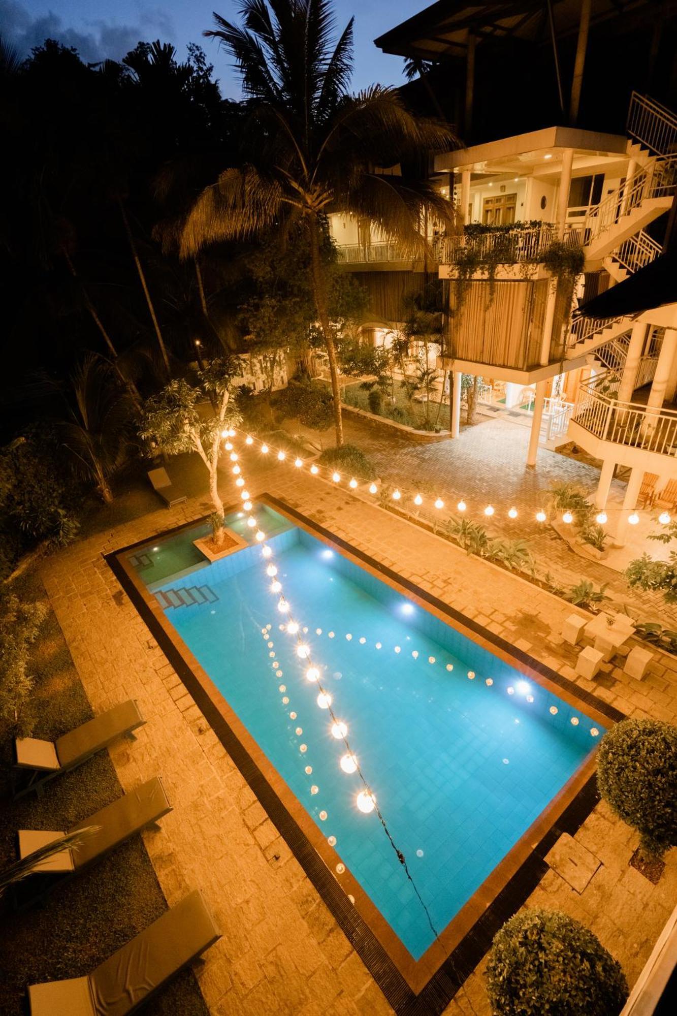 French Garden Kandy Exterior foto